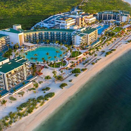 Haven Riviera Cancun (Adults Only) Alfredo V. Bonfil Luaran gambar Aerial view of the resort