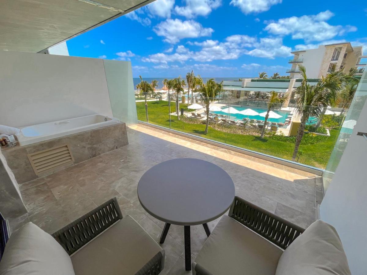 Haven Riviera Cancun (Adults Only) Alfredo V. Bonfil Luaran gambar Balcony of a Junior Suite